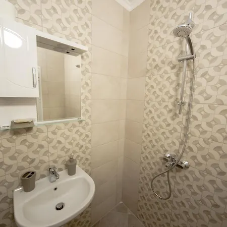 Apartmán Aleks Center 2- Free Parking